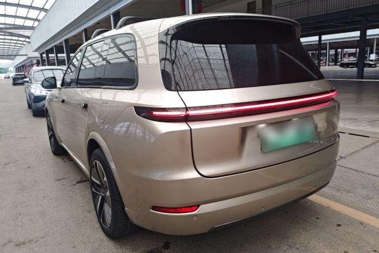 Li Auto L9 2022 — 4