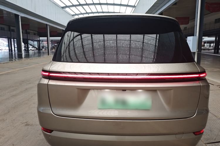 Li Auto L9 2022 — 5