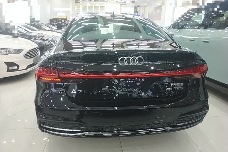 Audi A7L 2025 — фото 5