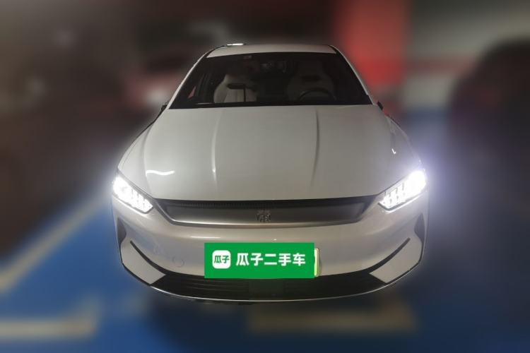 BYD Qin PLUS 2023 — фото 2