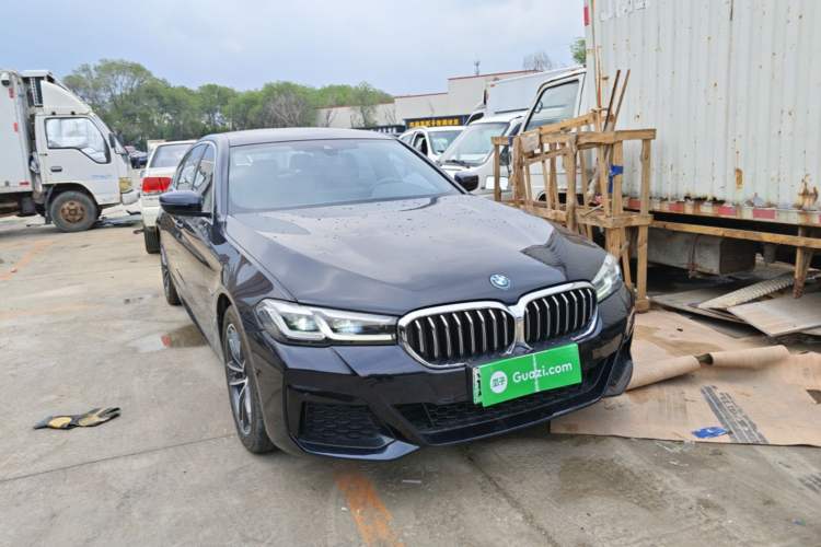 BMW 5 series new energy 2022 — фото 3