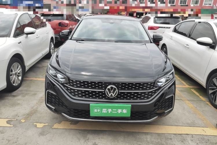 Volkswagen Passat 2022 — 2