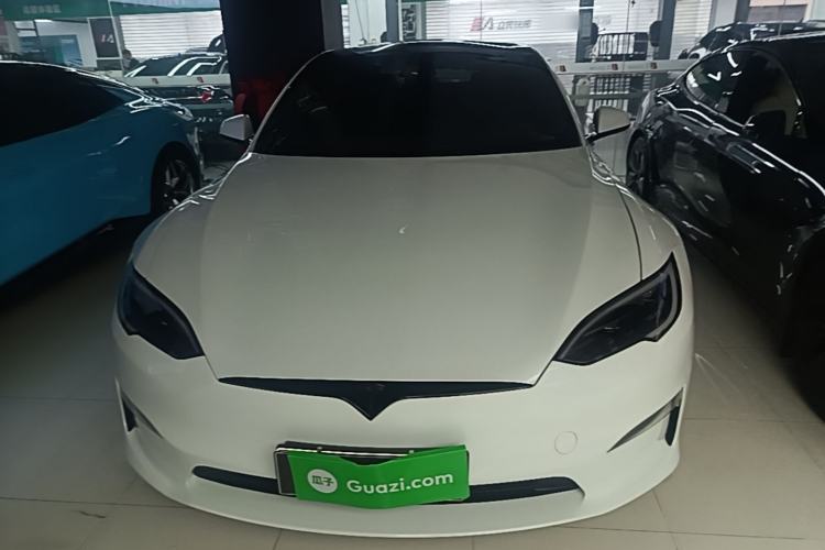 Tesla Model S 2023 — 2