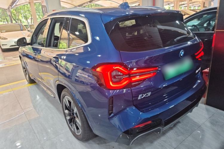 BMW iX3 2022 — фото 4