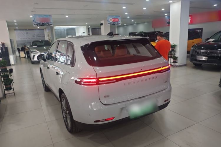 Leapmotor C10 2026 — 4
