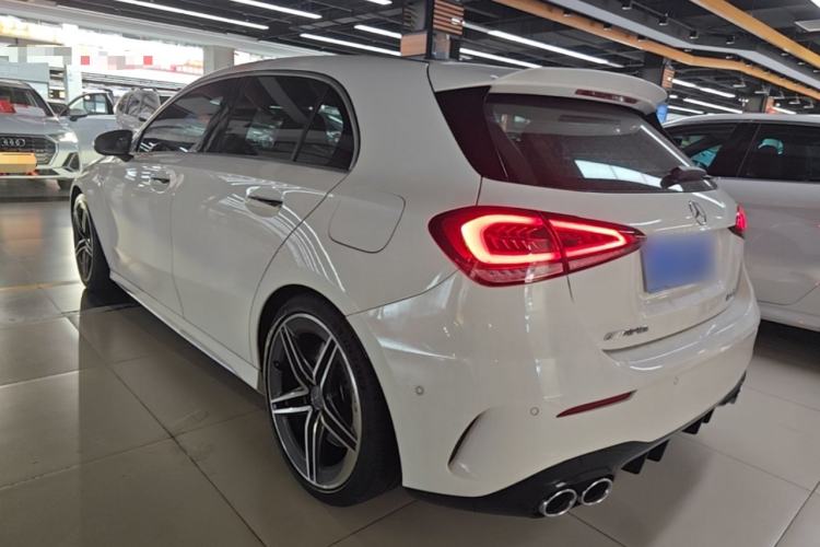 Mercedes-Benz benz a amg 2020 — фото 4