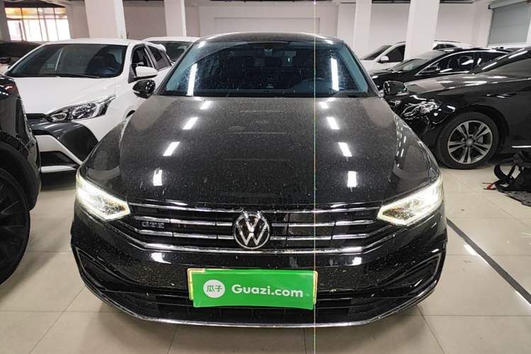 Volkswagen Magotan GTE 2022 — 2