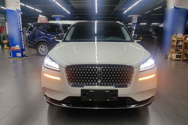 Lincoln Corsair 2020 — 2