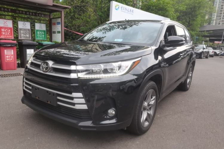 Toyota Highlander 2021 — фото 1