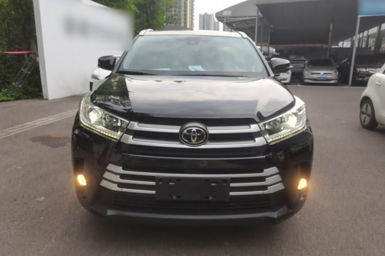 Toyota Highlander 2021 — фото 2