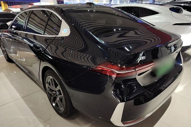 BMW i5 2024 — 4