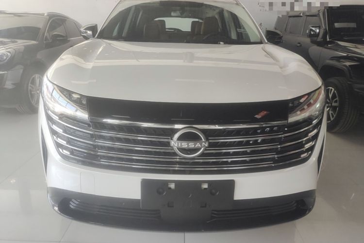 Nissan Pathfinder 2024 — 2