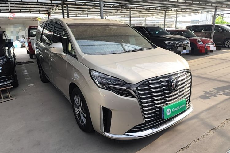 Buick GL8 2023 — 3