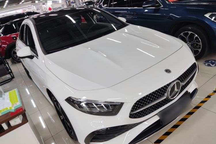 Mercedes-Benz A 200 L 2023 — 3