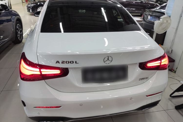 Mercedes-Benz A 200 L 2023 — 5