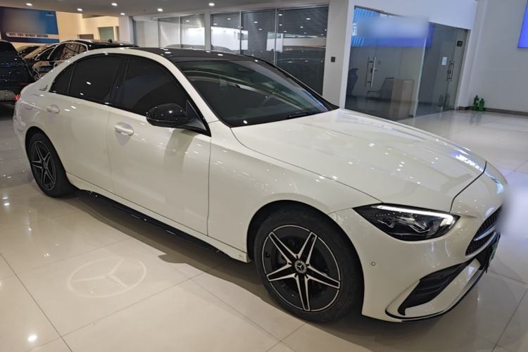 Mercedes-Benz C 260 L 2025 — фото 3