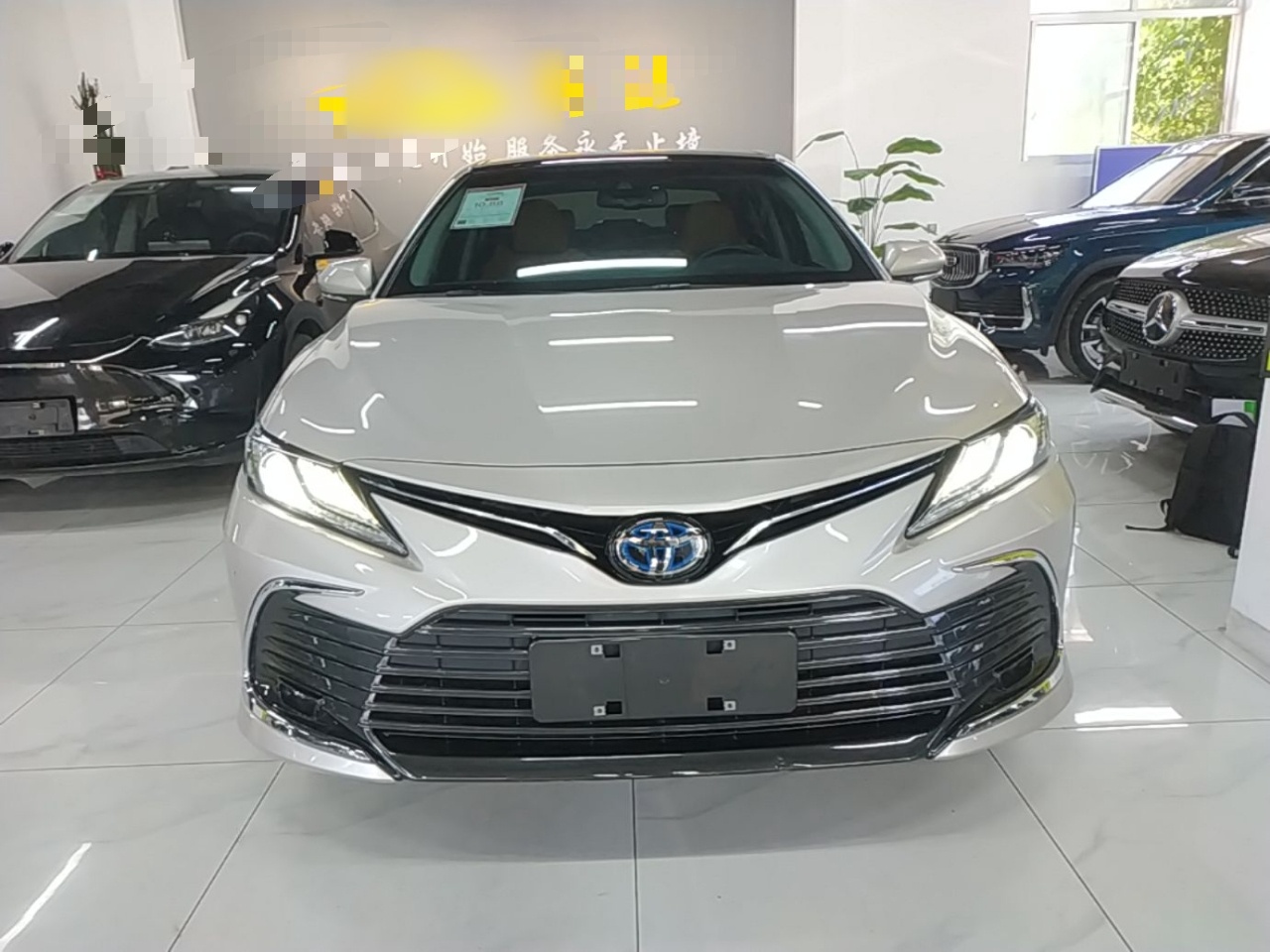 Toyota Camry 2021 — фото 2
