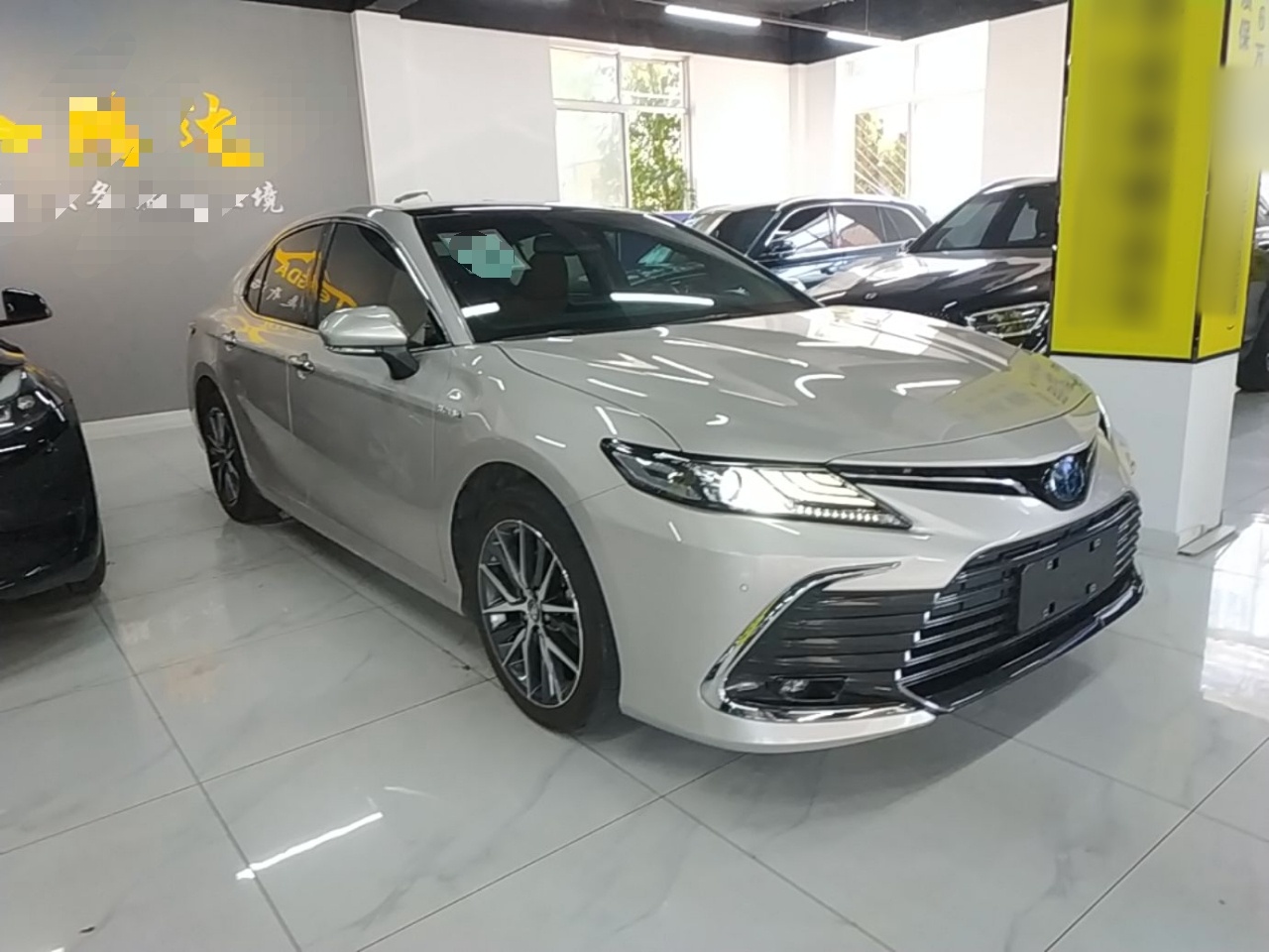 Toyota Camry 2021 — фото 3