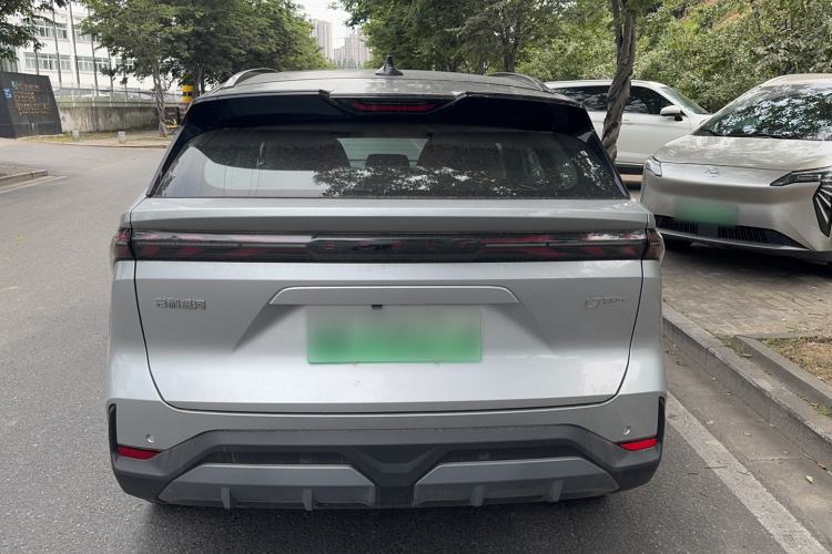 Geely Galaxy L7 2025 — 5