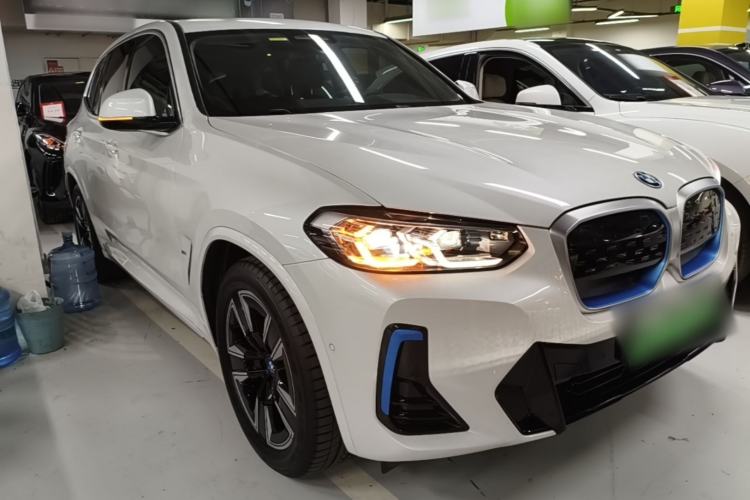 BMW iX3 2022 — 3