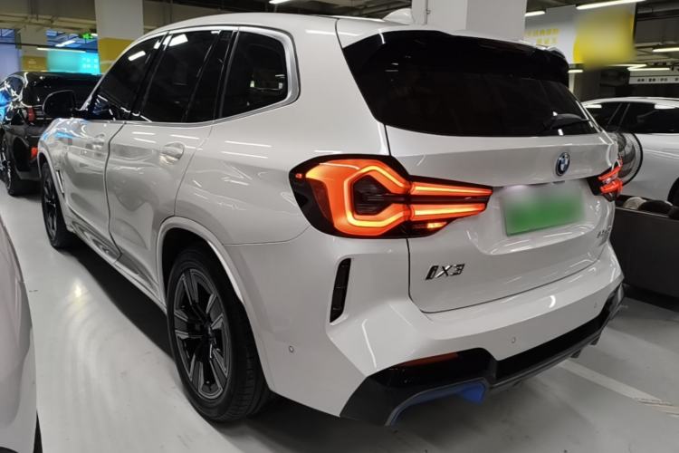 BMW iX3 2022 — 4