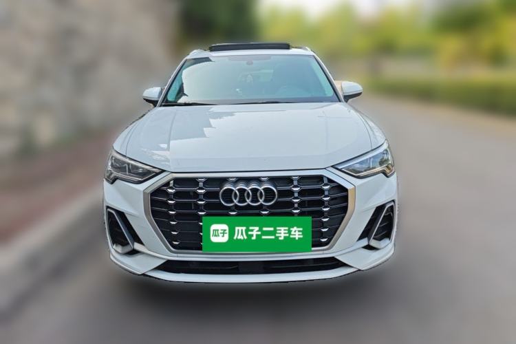 Audi Q3 2022 — фото 2