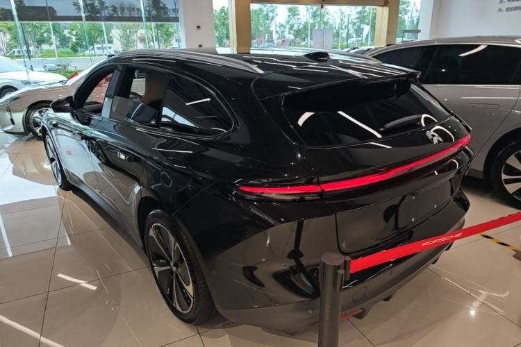 NIO ET5T 2024 — 4