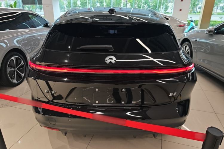 NIO ET5T 2024 — 5