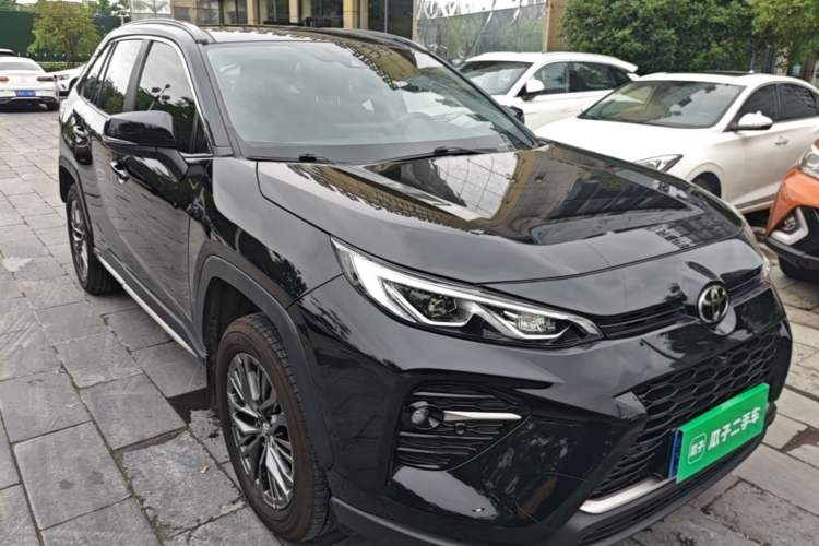 Toyota RAV4 2023 — 3