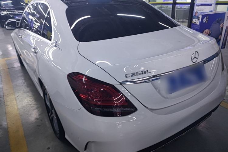 Mercedes-Benz C 260 L 2020 — 4