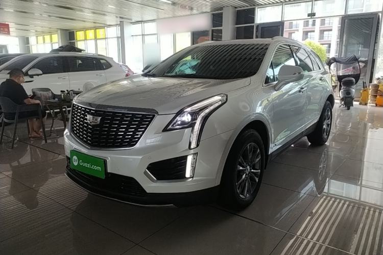 Cadillac XT5 2020 — фото 1