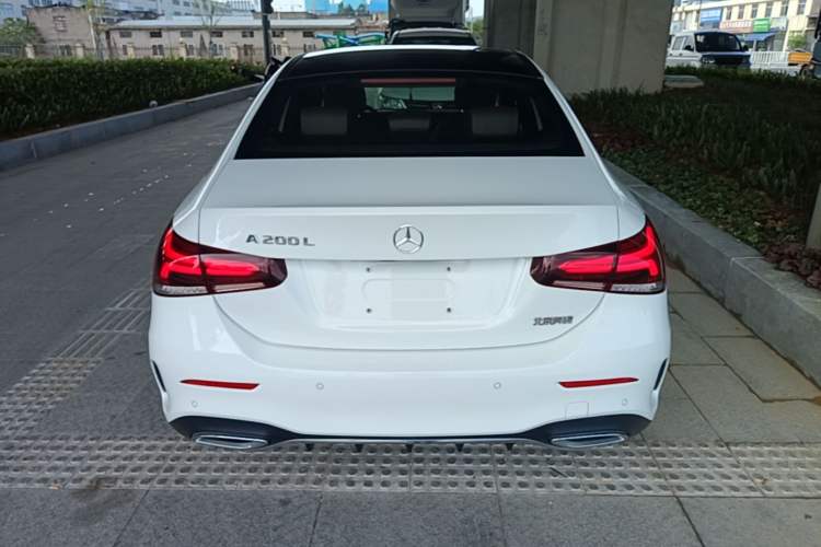Mercedes-Benz A 200 L 2021 — фото 5
