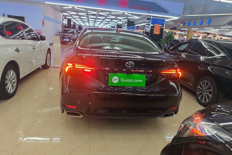 Toyota Avalon 2023 — 5