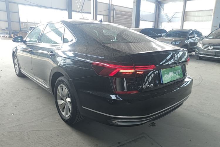 Volkswagen Passat 2021 — 4