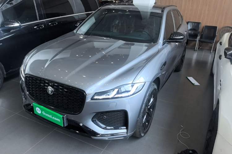 Jaguar F-PACE 2024 — фото 1