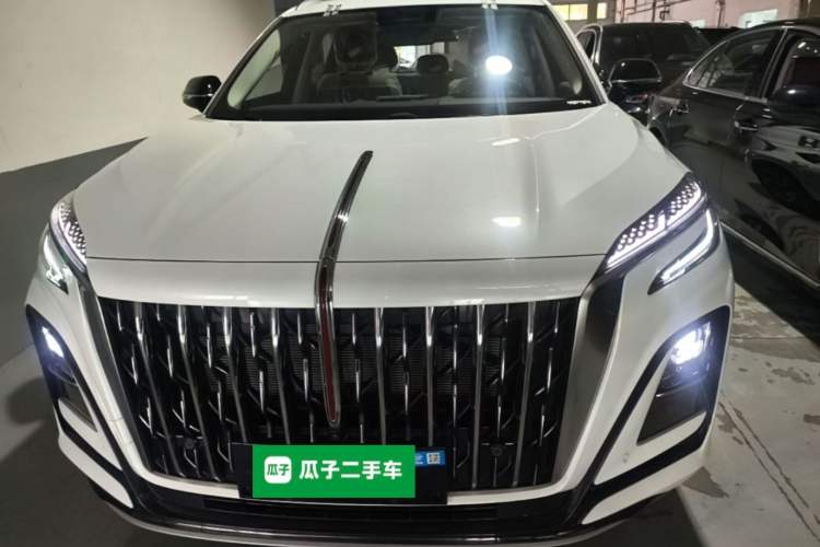 Hongqi HS3 2025 — 2