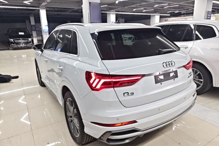 Audi Q3 2021 — 4