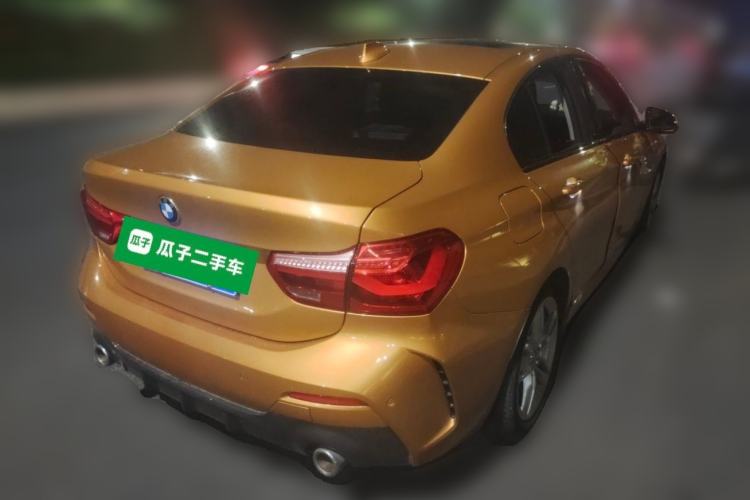 BMW 120i 2020 — фото 4