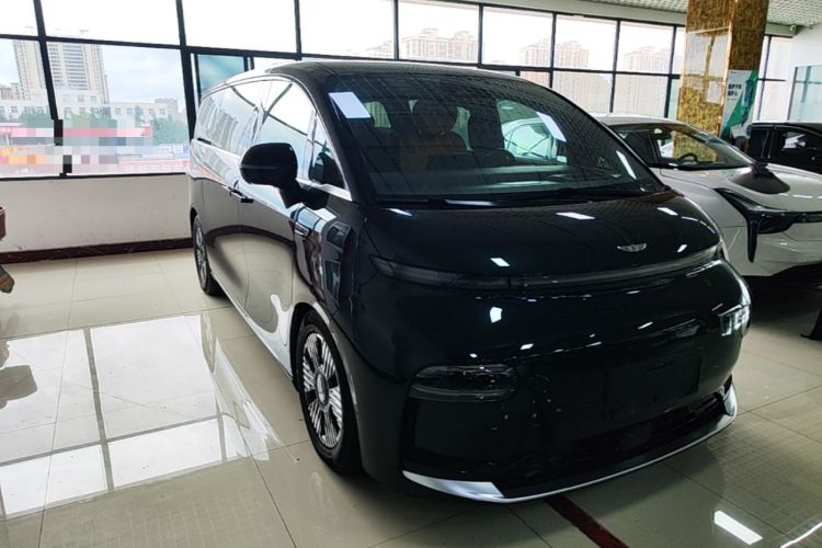 Geely LEVC L380 2024 — 3