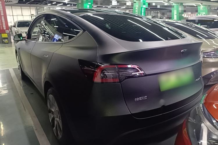 Tesla Model Y 2022 — 4