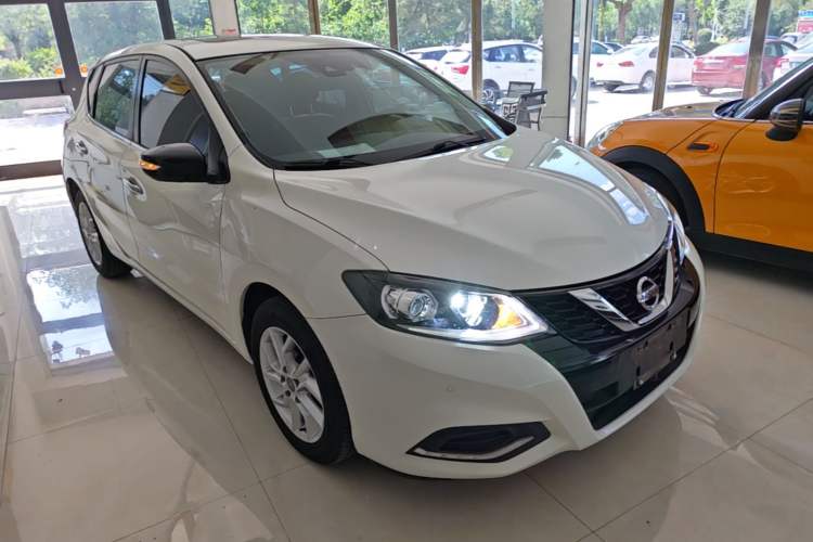 Nissan Tiida 2021 — 3