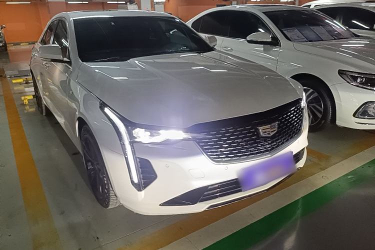 Cadillac CT4 2023 — 3