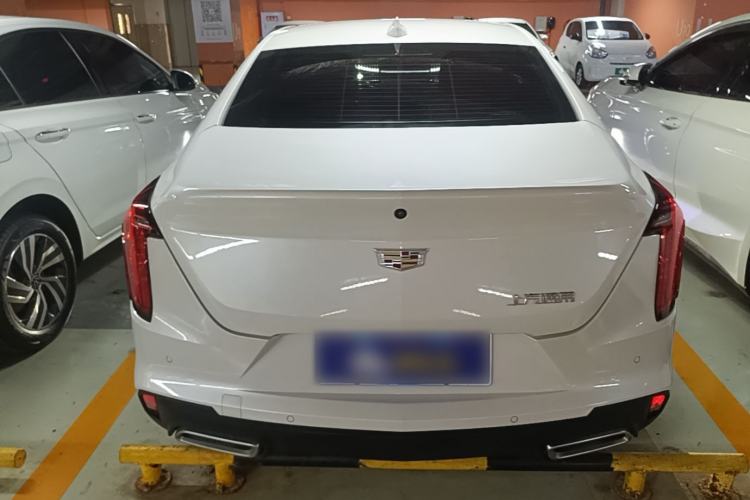Cadillac CT4 2023 — 5