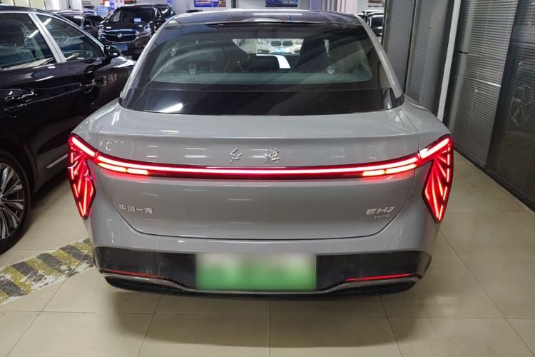 Hongqi EH7 2024 — 5
