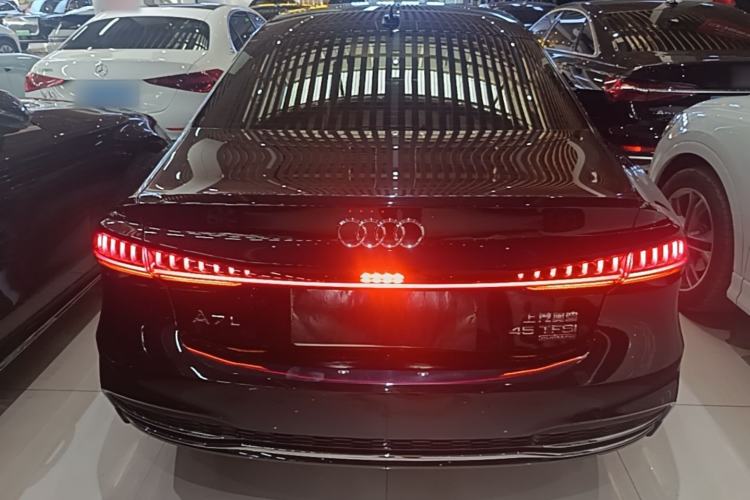 Audi a7l 2024 — фото 5