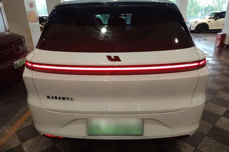 Li Auto L6 2024 — 5
