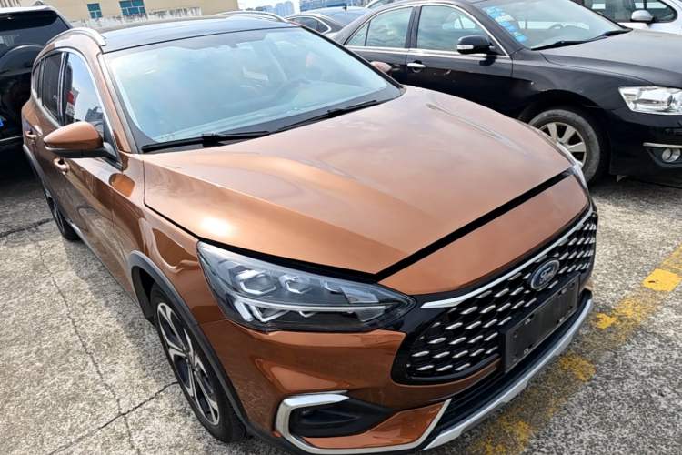 Ford Focus 2021 — 3