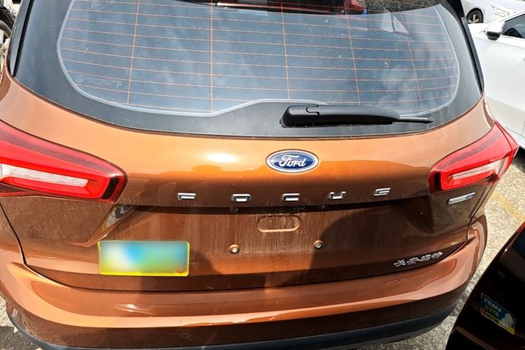 Ford Focus 2021 — 5