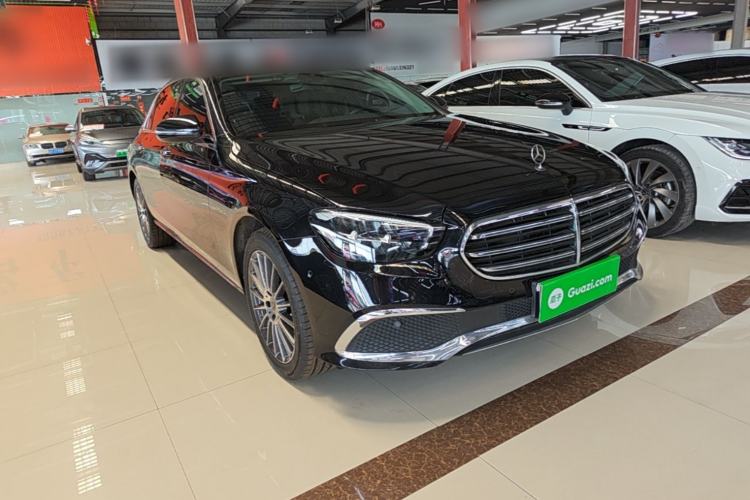 Mercedes-Benz E 260 L 2023 — 3