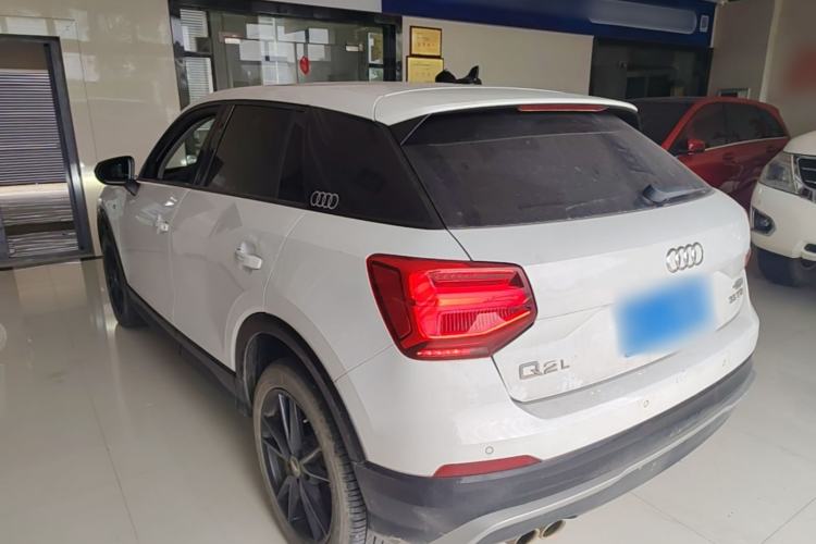 Audi Q2L 2021 — 4